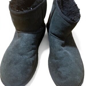 UGG Classic Mini II